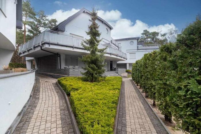Apartament HAPPY - BASEN, PLAŻA, OCHRONA 24h - 3 SYPIALNIE dla maksymalnie 8 osób