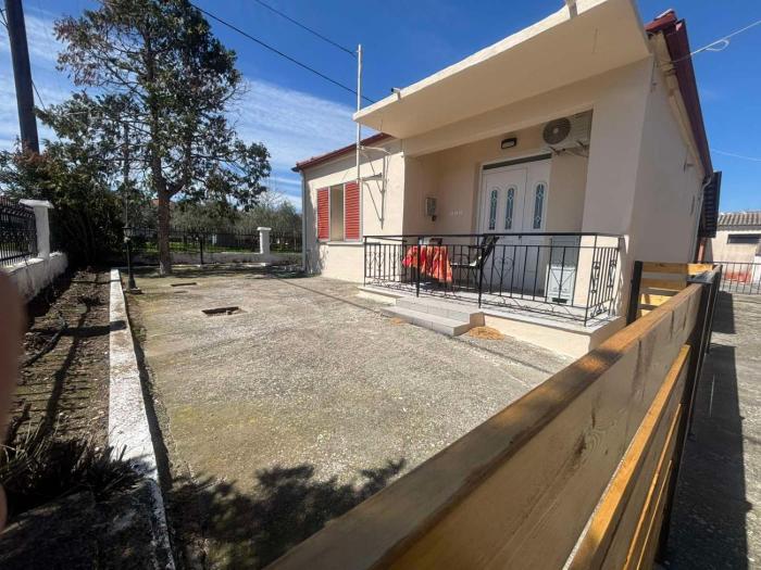 Tanias Country House-Mavrothalassa