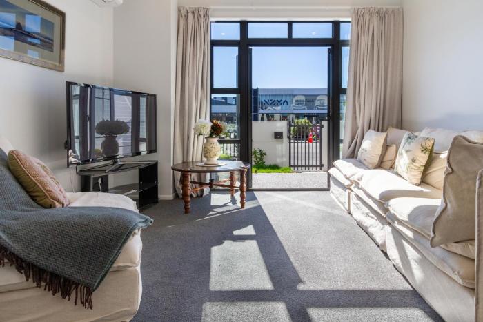 Character Meets Comfort, 2-Bedroom City Townhouse