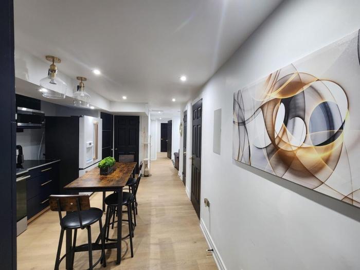 Luxe Apartment in Caledon