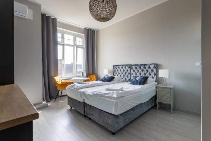 Globetrotter Studios by Victus