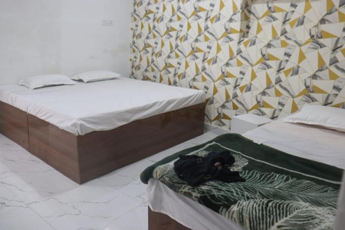 Shree ambey paying guest house