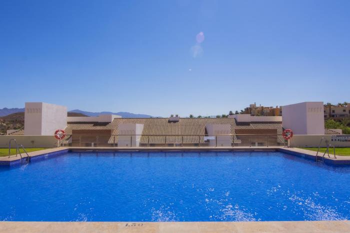 Apartamento a Estrenar Piscina y Parking Gratis