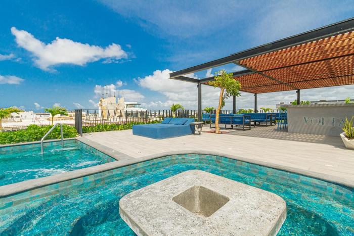 Vibrant Studio Near 5th Avenue