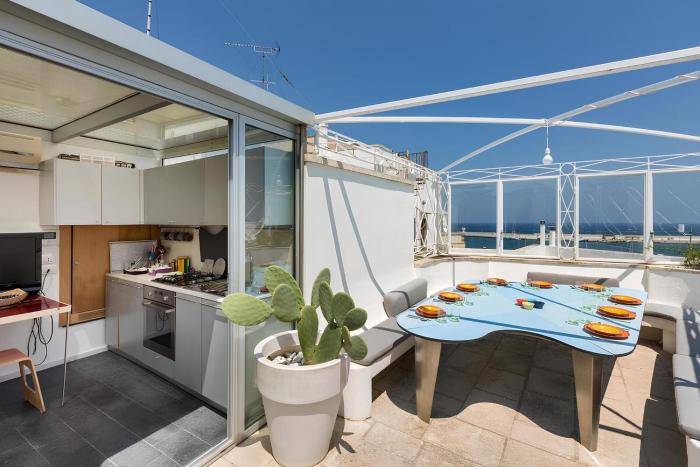 Dimora Storica Torre Matta Elegance, history and sea views in the heart of Otr