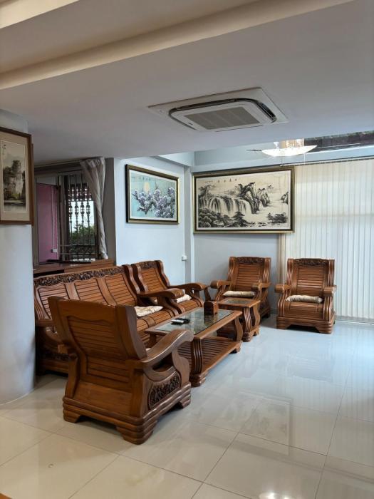 Spacious and cozy Thai House