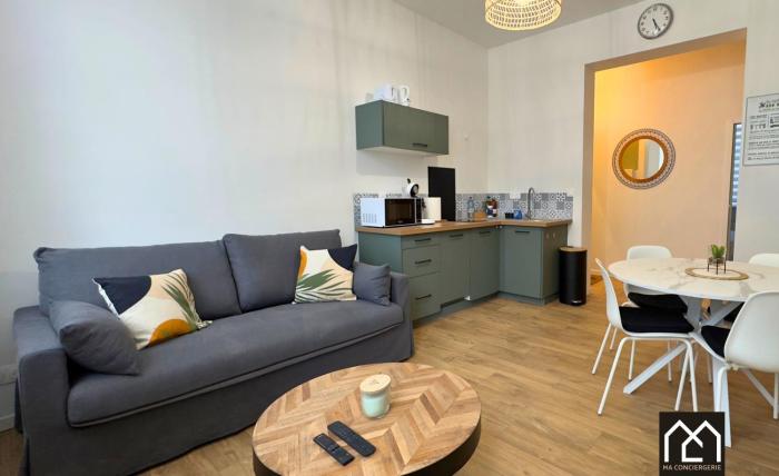 RoCam Spot - Hyper Centre, Cour, parking