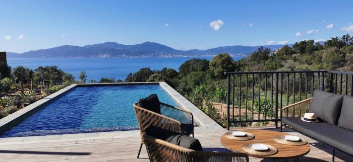 Casa PETRA et FIORI, une bergerie en pierres authentiques toute équipée - 4 personnes