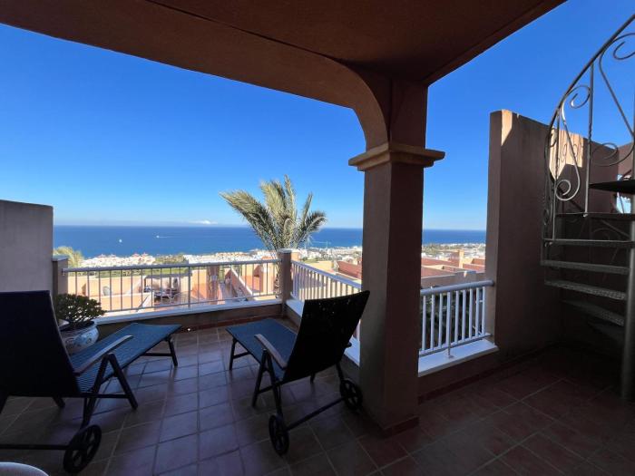 Golf Marina de la Torre con vistas al mar