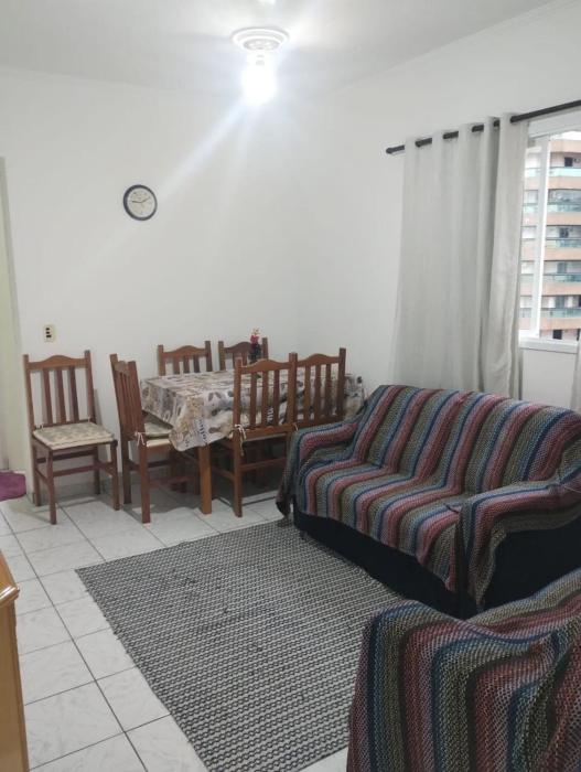 PRAIA GRANDE APARTAMENTO GUILHERMINa