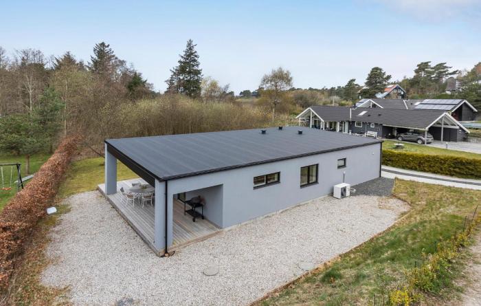 3 Bedroom Lovely Home In Ebeltoft