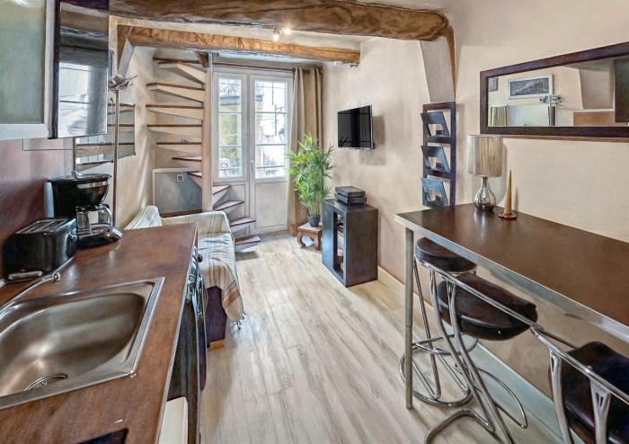 T2 charmant avec mezzanine au cœur dAix