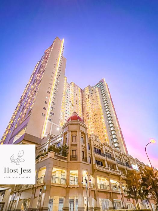 Madison Park Apartments by Host Jess