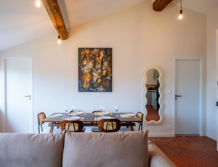 #401 Heart of Vieil Antibes - Place Nationale-High-End Newly Renovated & Furnished Appartment