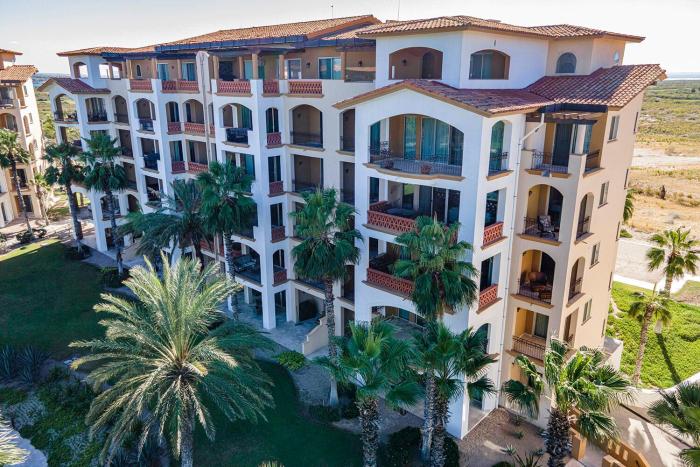 Incredible Beach View 3Bed Condo