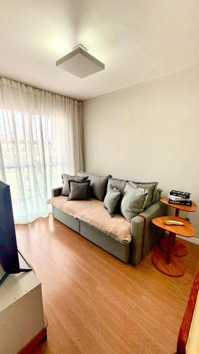 Apto moderno e bem localizado