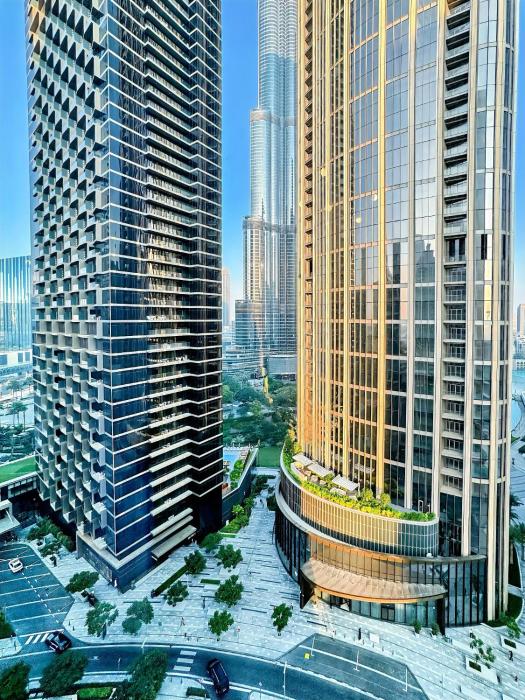 Burj Khalifa View Apartment 10 min Walking to Dubai Mall