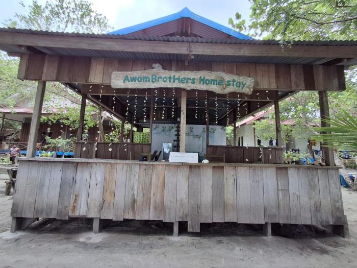 Awom Brothers Dive Homestay