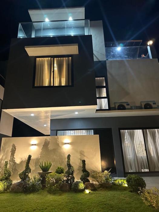 3 Storey Modern Contemporary Guest House