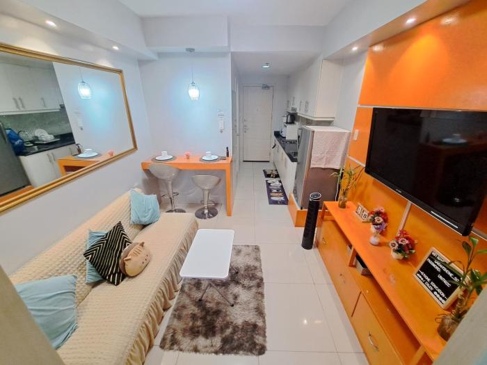 Sarahs Staycation at Sea Residences Near Moa