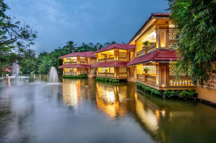 Mayfair Lagoon
