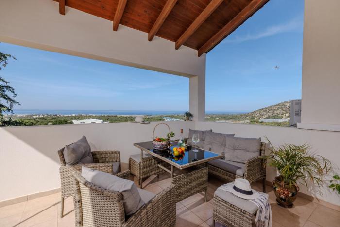 Malia Μanganaro hill Sea & Mountainsaround