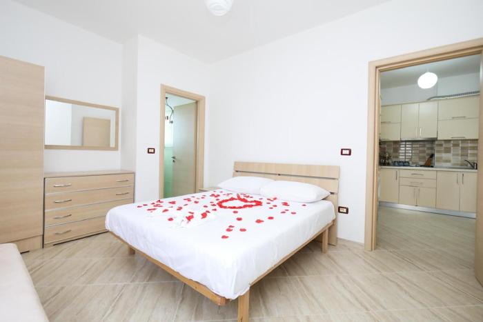 2 Bedroom Apartment, Vlorë