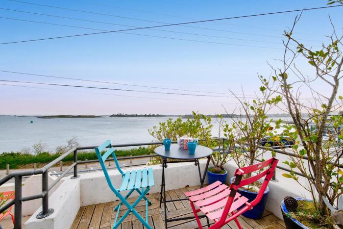 Vue exceptionnelle - Maison pour 4 - 100m plage