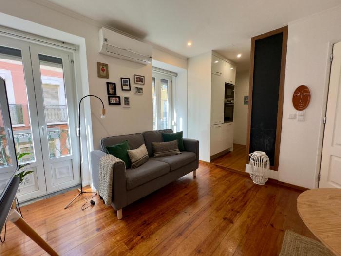 Great Lisbon Pad in Alcantara