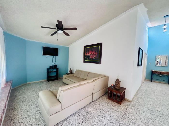 Chalet Azul a 3 min del parque acuático