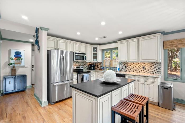 1337 Fairway Oaks Villa by Akers Ellis Rentals