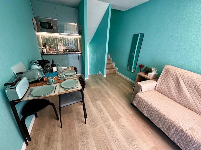 Beachfront Tiffany Design Apartment