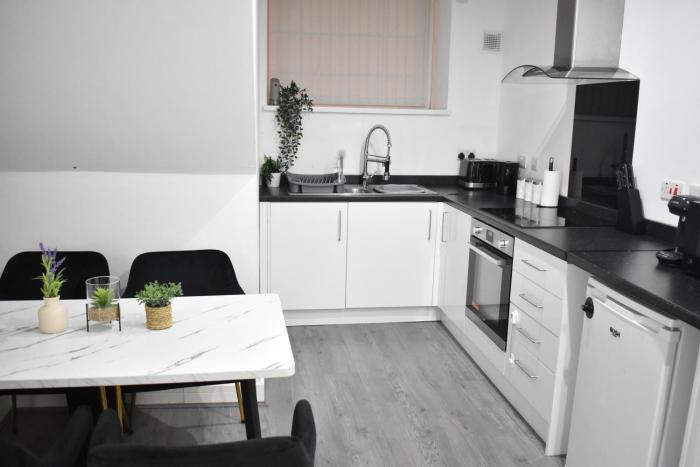 Spacious Birmingham Apartment