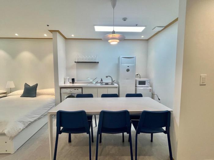 NewsenseN-1sec from Hongdae Sub&Wifi