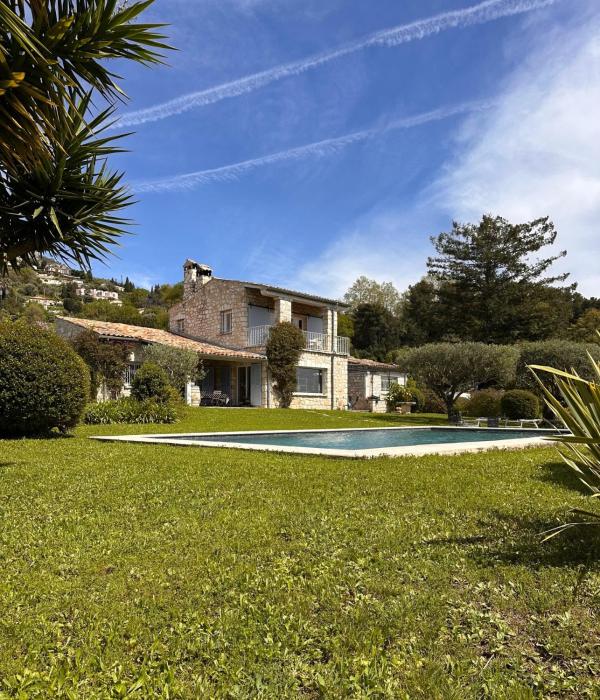 La Marjalou à Vence avec piscine & grand jardin