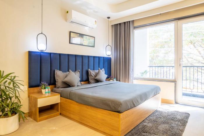 Housr 1 BHK Apartment Sector 42 Gurgaon Near Two Horizon Centre