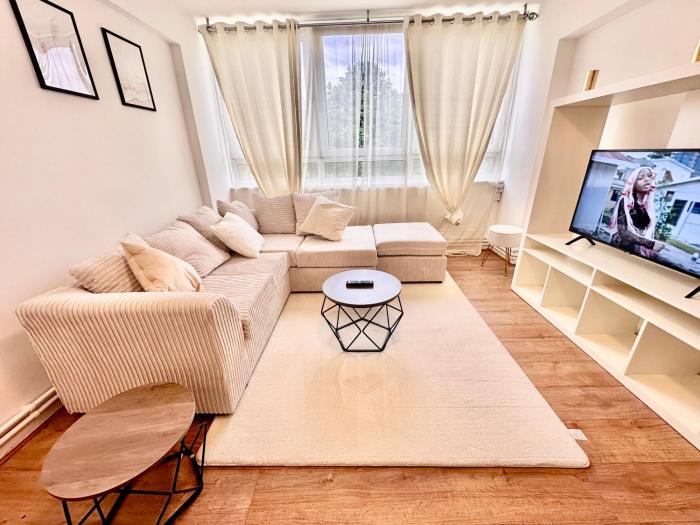 Cosy 2 Bedroom Apartment London Shoreditch with Great Transport Links