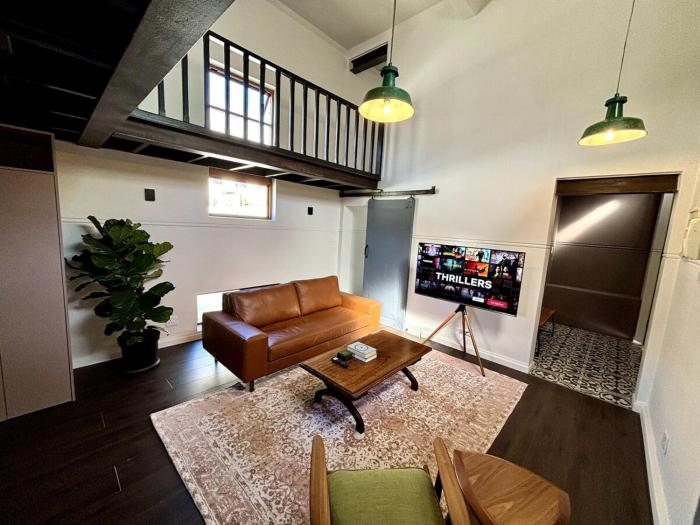 Substation Turned Cozy Retreat in Sea Point