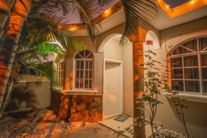 Ideal house for families, large groups & cozy