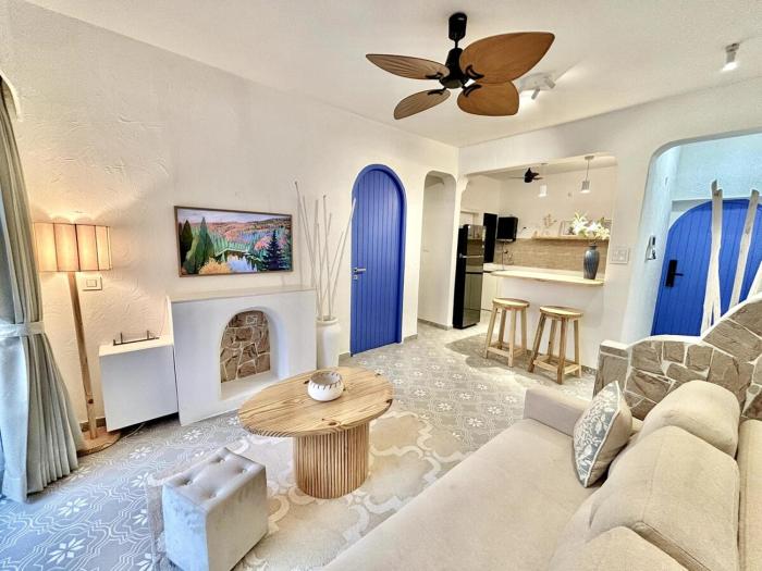 Chic Mediterranean Retreat in Candolim Sleeps 4