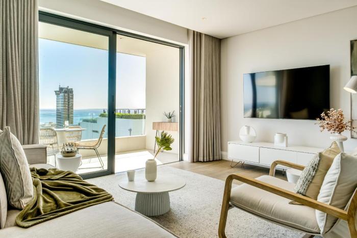 Alluring 2bed Apt w Sea Mountain Views Marlo Vale