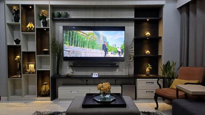 2 BR, 2 Full Bathrooms, with hotel feels and a jet tub