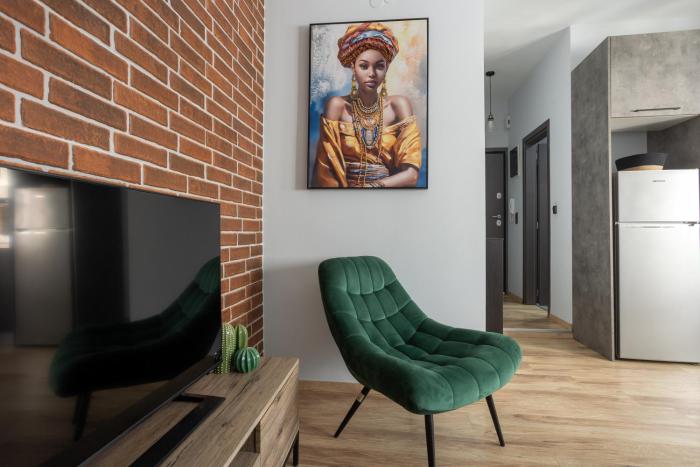 Heart Of Ladadika AC Smart TV Self Check-In