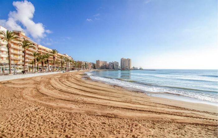 Awesome Apartment In Torrevieja