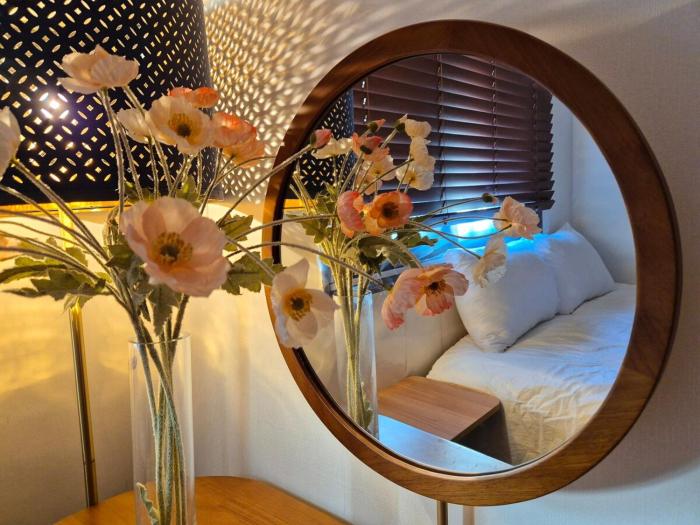 Line 1, Cheongnyangni Station Traditional Korean market Quiet residential area 2 rooms with cozy beds