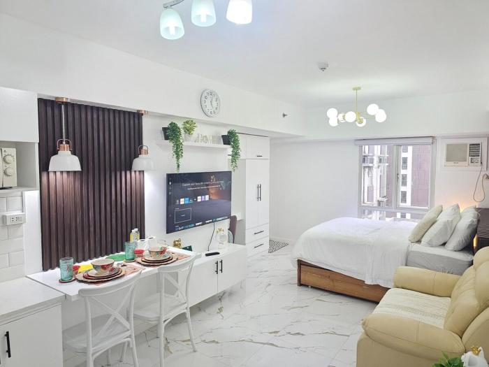 Steffs Condo 722 at Centrio Tower