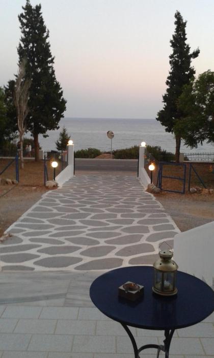 Pefkos Crystal Bay SELF-CATERED Studios and Apartments