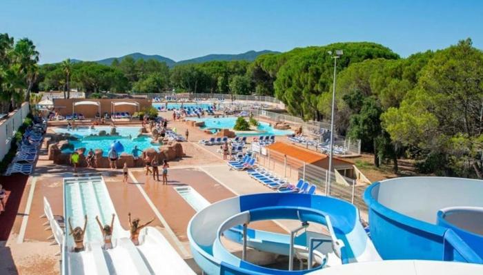 Mobil-home au camping 5 étoiles LOasis Village - Montana Parc