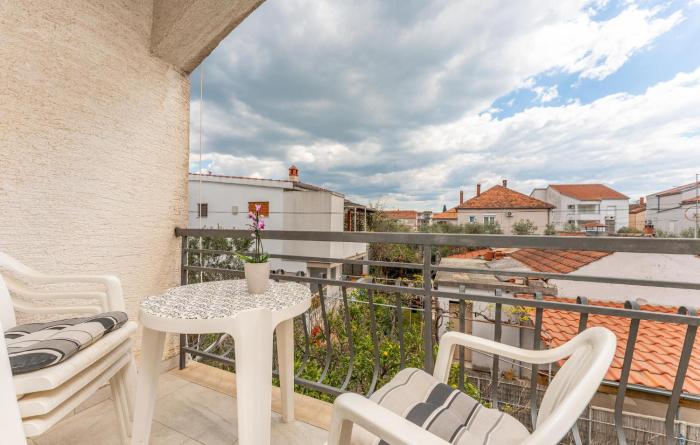 Lovely Apartment In Biograd Na Moru