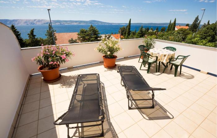 Beautiful Apartment In Novi Vinodolski